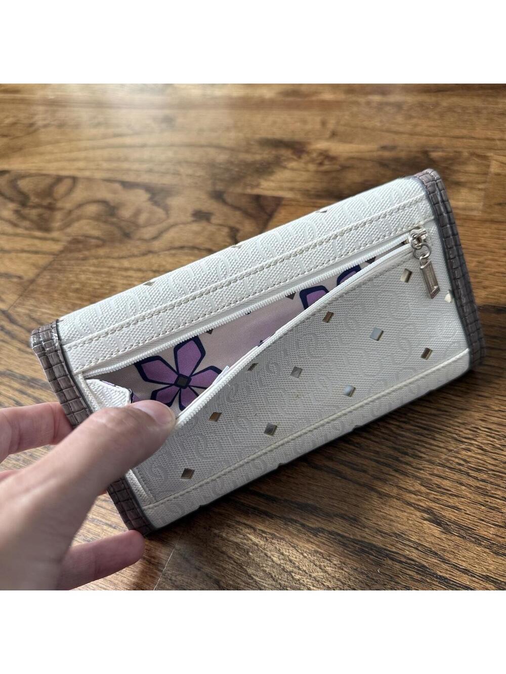 Y2K Guess Monogram Wallet ✨ - Picture 3 of 8